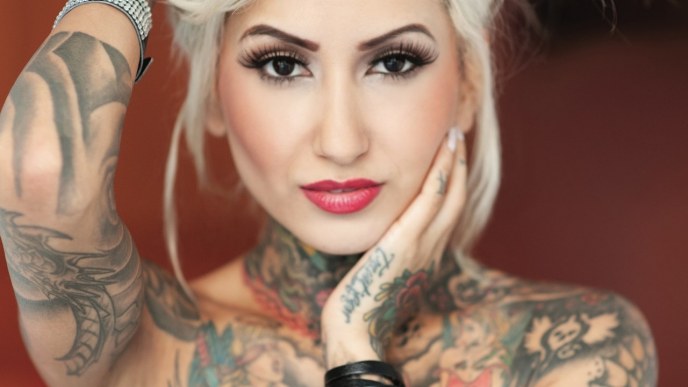 Meet Chloe JacksonCourteau A Las Vegas Tattooer Who Takes Mom Life  Seriously  Female Tattooers