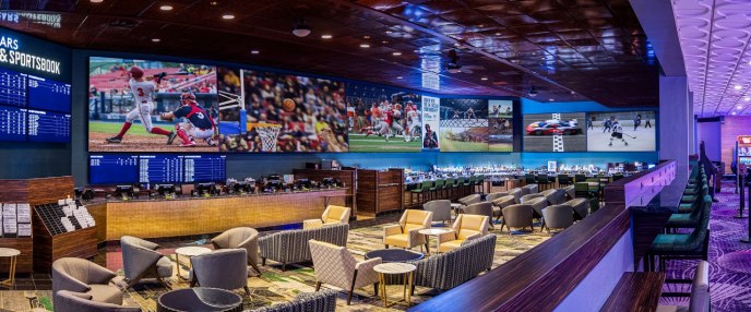 Horseshoe Race and Sports Book - Showtimes