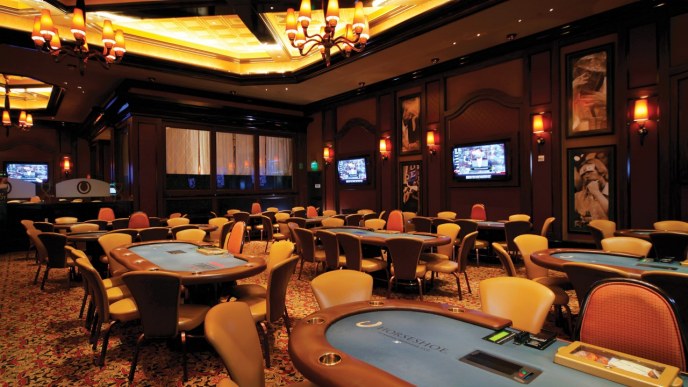 Caesars' Horseshoe Casino is a hit in Hammond - Chicago Business